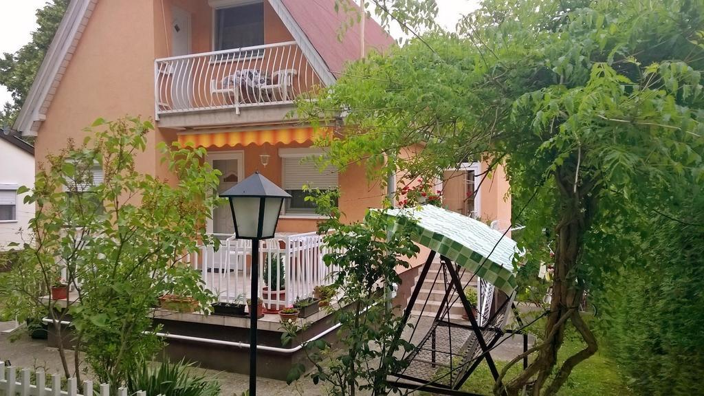 Dóra Apartmanház Zalakaros Exterior foto